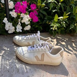 Veja Esplar Sneakers – White & Beige – Size 6